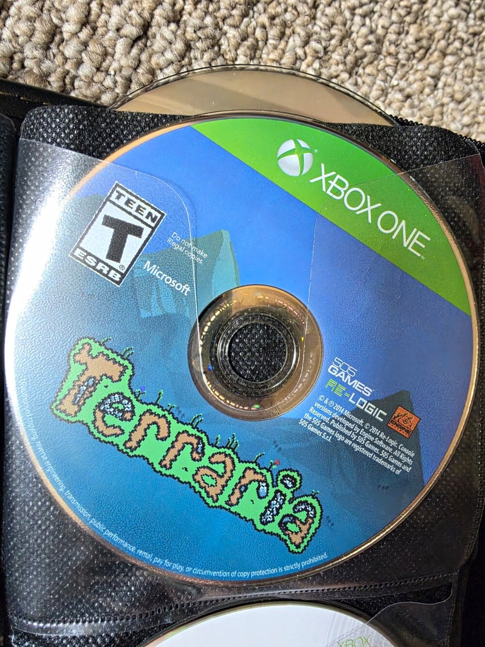 Microsoft Terraria (T-Teen) Microsoft Xbox One Video Game Disc Only